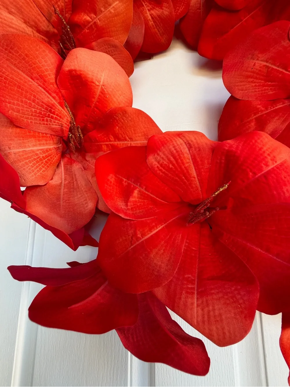 Red Floral Holiday Wreath “22 - Decorative Door Accent